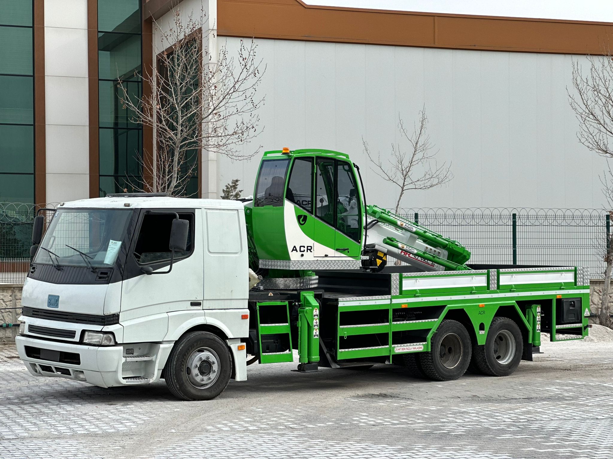 SAĞLAM VİNÇ GALERİDEN 13 TONLUK SIFIR ACR MARKA VİNÇ