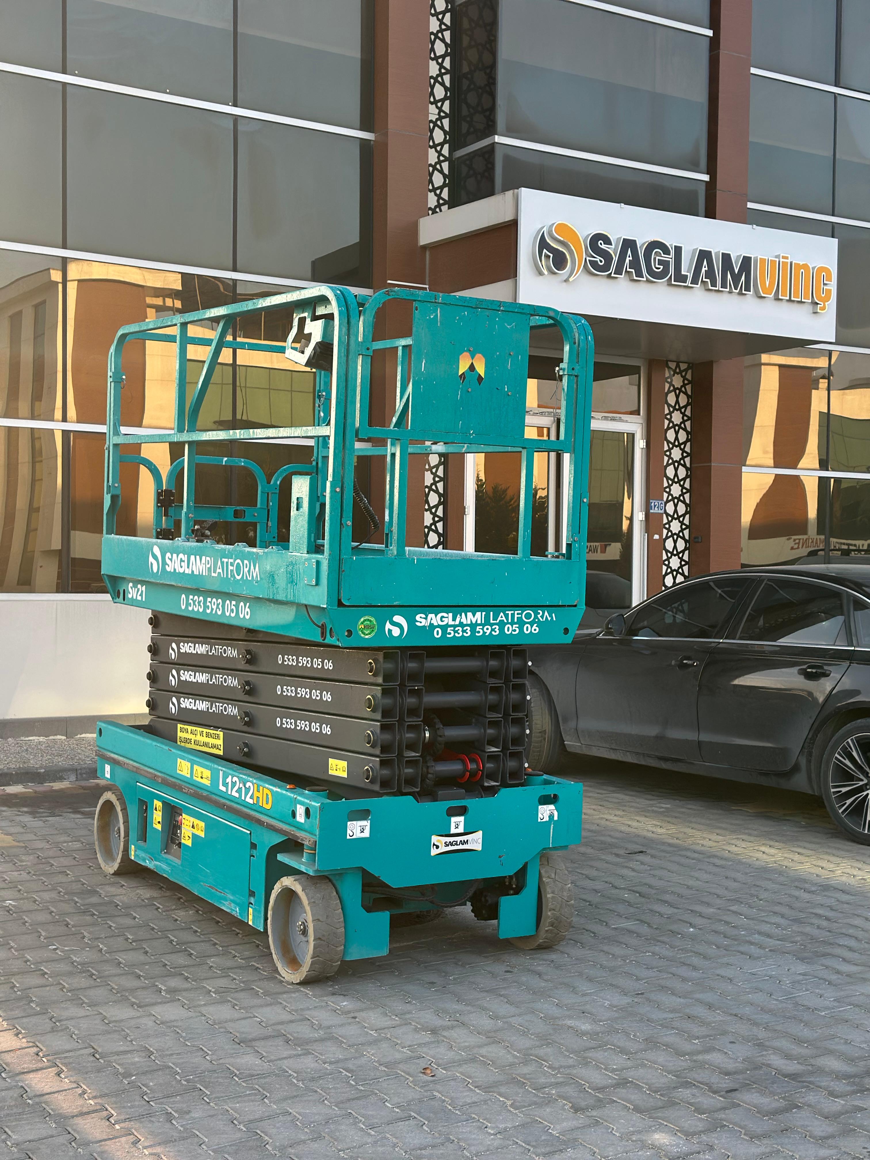 SAĞLAM VİNÇ GALERİDEN 2023 MOD SUNWARD 12 METRE MAKASLI MANLİFT