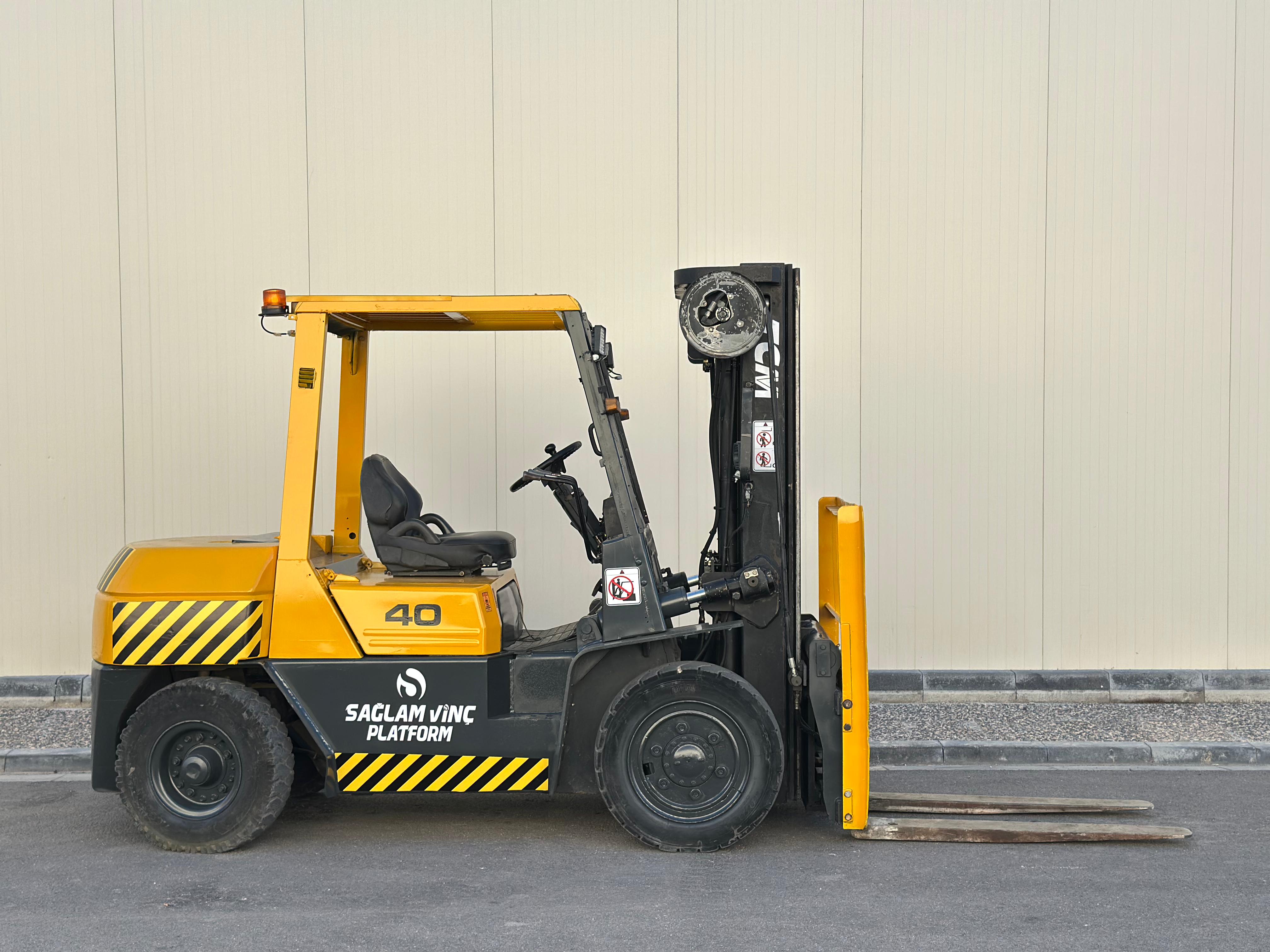 SAĞLAM VİNÇ GALERİDEN TCM MARKA 4 TONLUK FORKLİFT